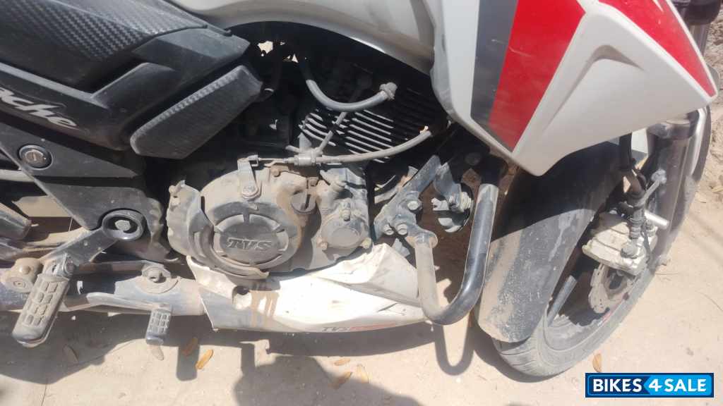 TVS Apache RTR 160 TVS Apache RTR 160