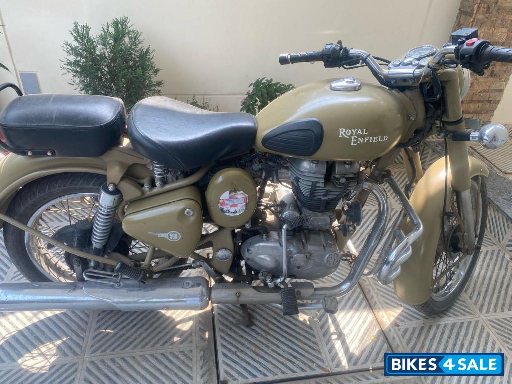 Royal Enfield Classic Desert Storm Royal Enfield Classic Desert Storm
