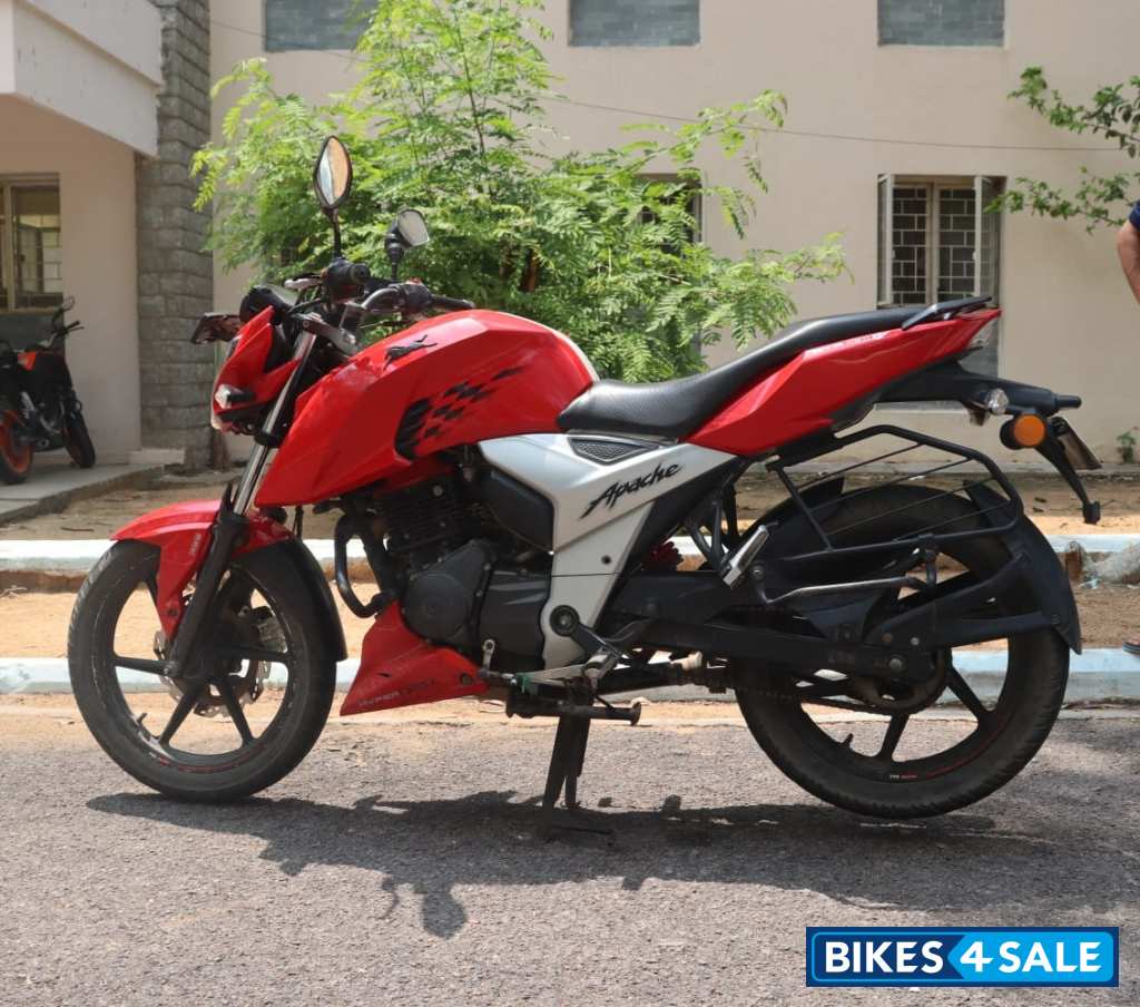 TVS Apache RTR 160 4V