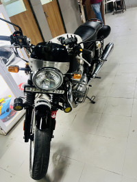 Black & White Royal Enfield Continental GT 650