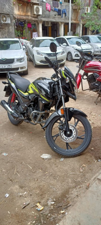 Black And Neon Honda SP125