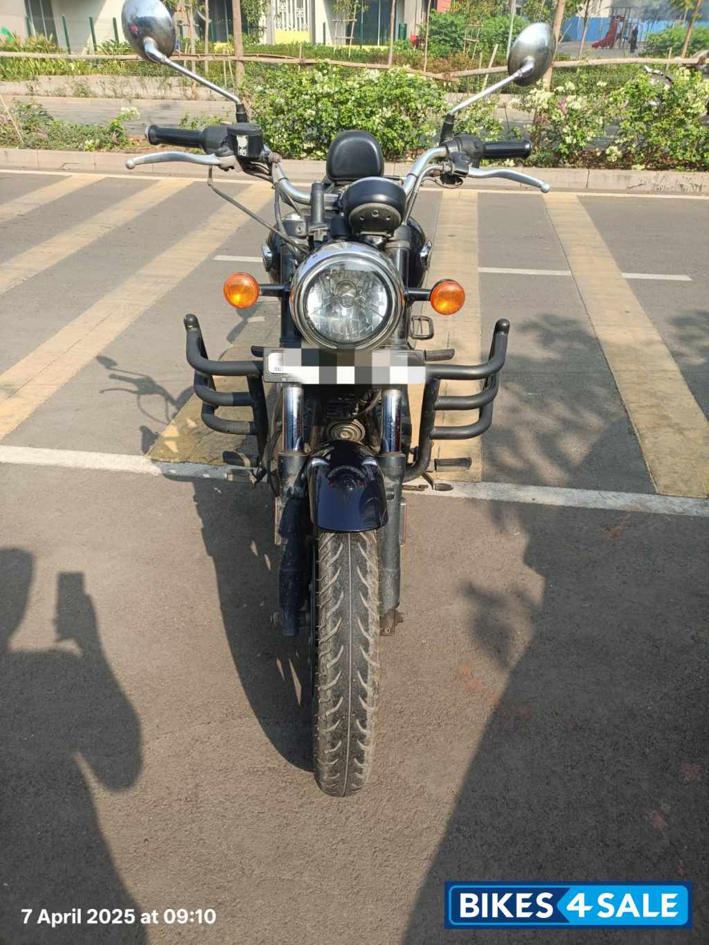 Blue Royal Enfield Meteor 350 Stellar Blue Royal Enfield Meteor 350 Stellar