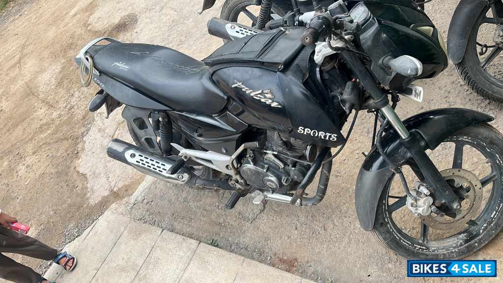 Black Bajaj Pulsar 150 DTSi