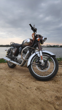 Royal Enfield Classic 350 2024