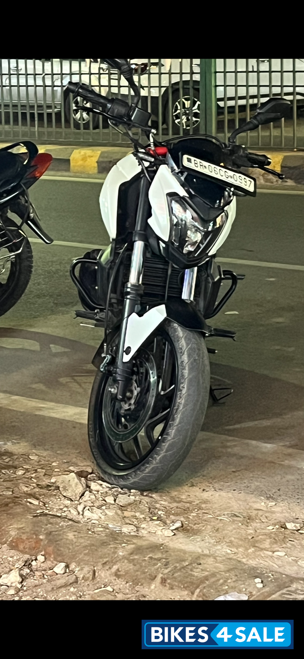 Bajaj Dominar 400