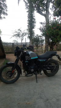 Royal Enfield Scram 411