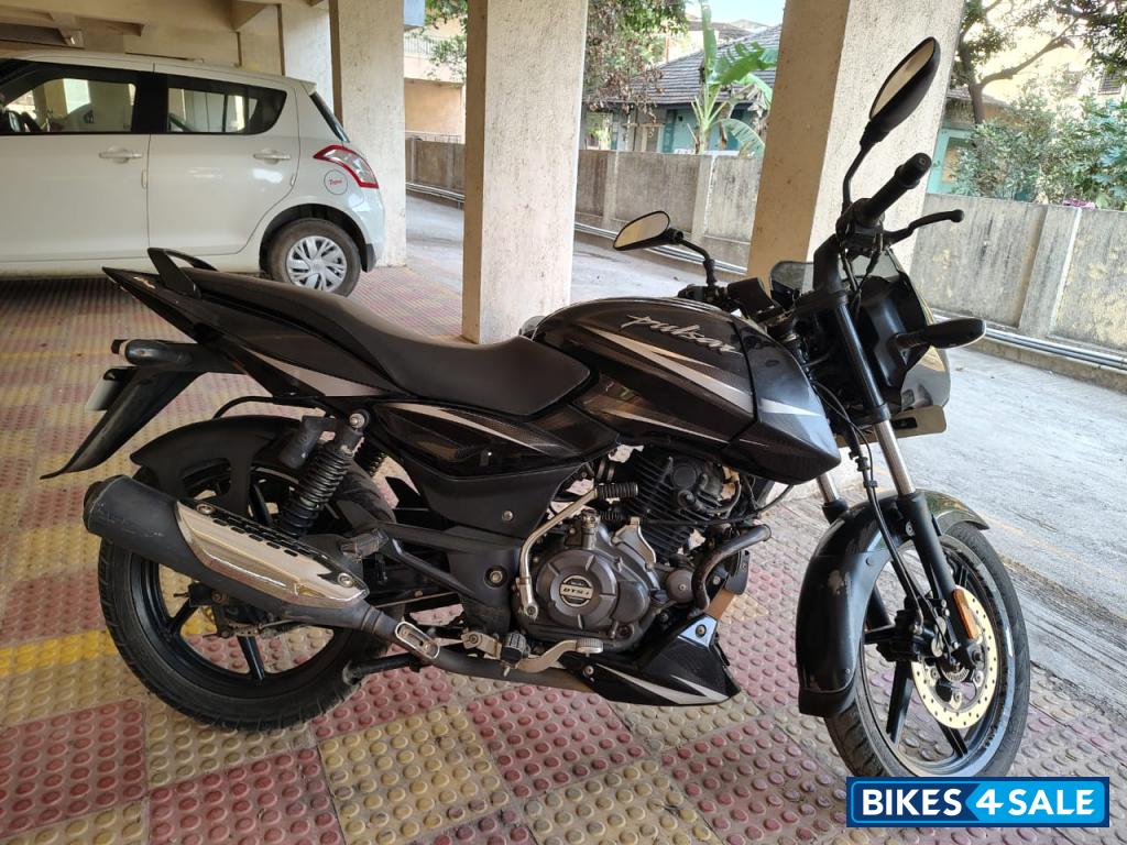 Black Silver Bajaj Pulsar 150 BS6