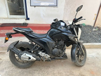 Yamaha FZ25