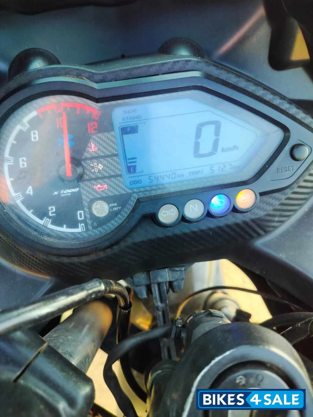 Blue Bajaj Pulsar 220F Blue Bajaj Pulsar 220F