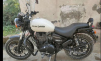 White Royal Enfield Thunderbird X 350
