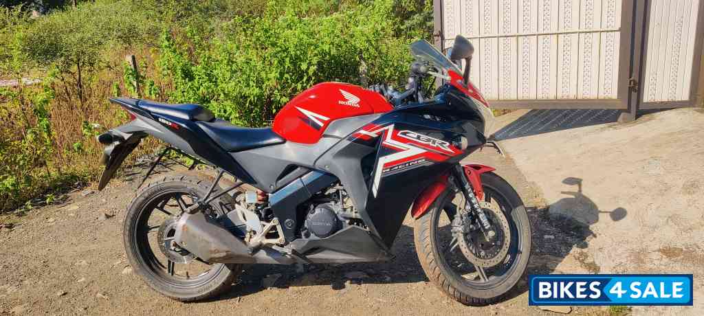 Honda CBR 150R Honda CBR 150R