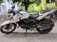 White TVS Apache RTR 200 4V