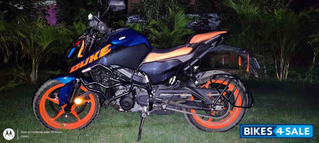 Blue Black KTM Duke 250 2025 Blue Black KTM Duke 250 2025