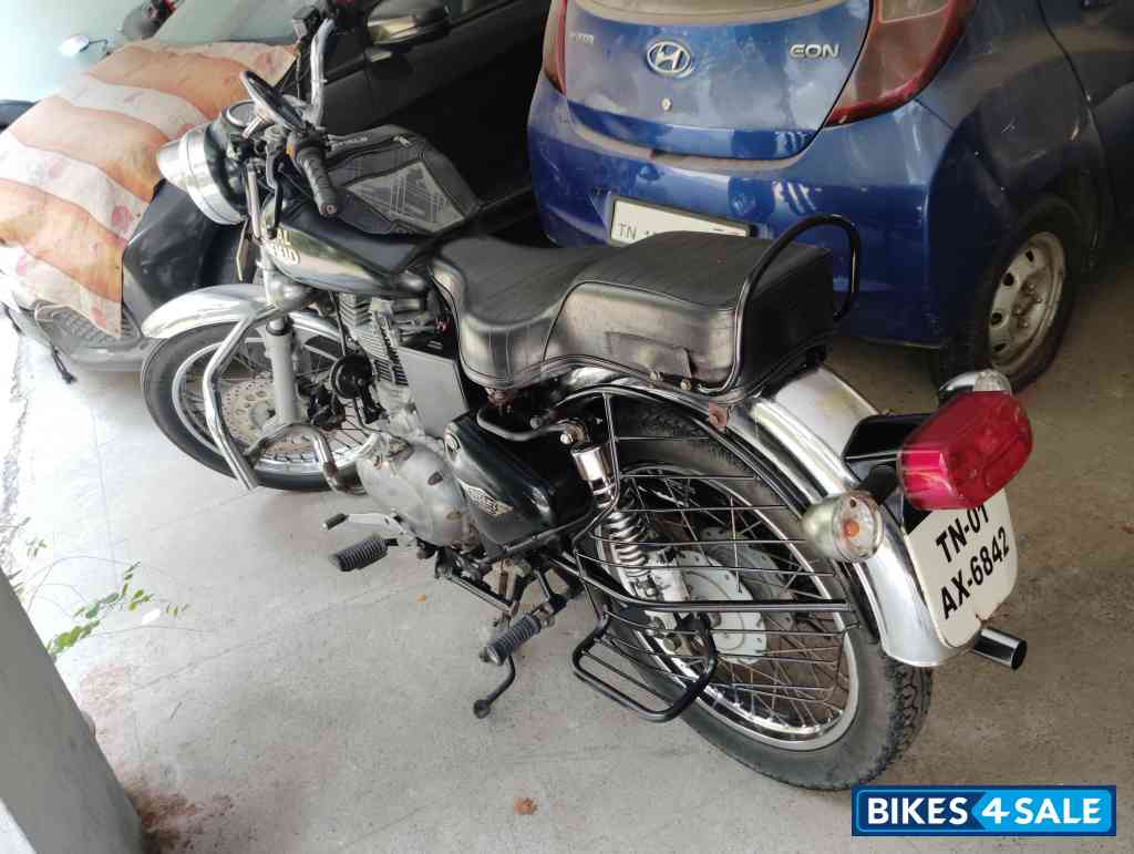 Black Royal Enfield Bullet 350 Twinspark Black Royal Enfield Bullet 350 Twinspark