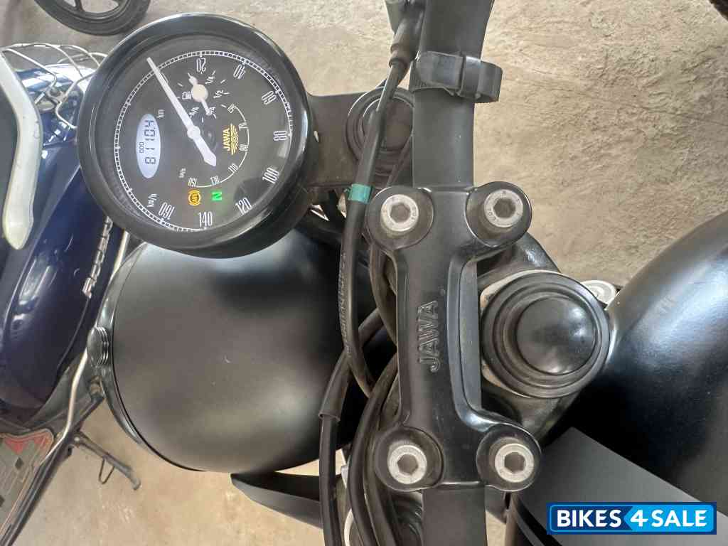 Jawa 42 Dual Tone Jawa 42 Dual Tone