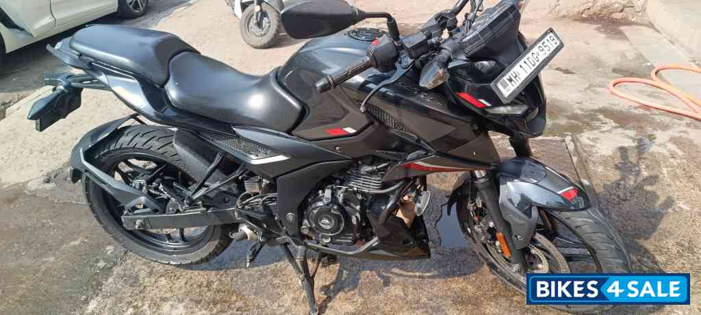 Bajaj Pulsar N160