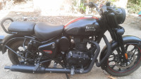 Royal Enfield Classic Stealth Black
