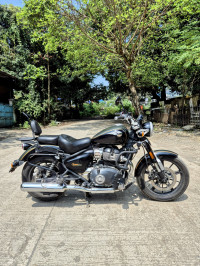 Astral Green Royal Enfield Super Meteor 650