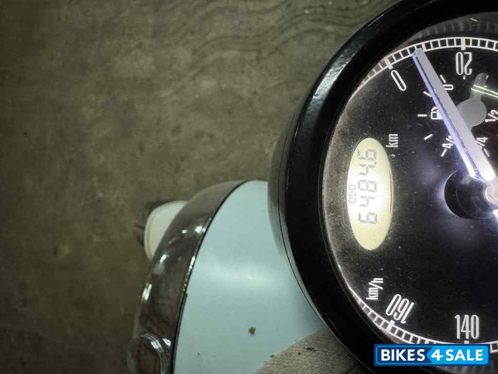 Halleys Teal Jawa forty two BS6 Halleys Teal Jawa forty two BS6