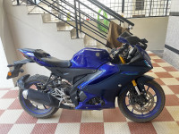 Yamaha R15 V4