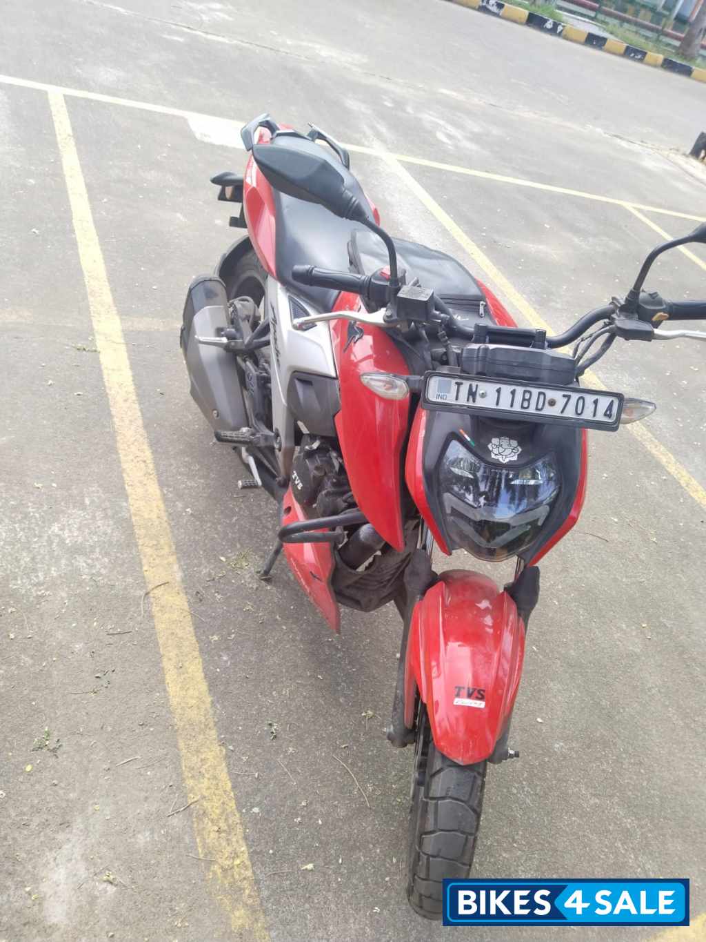 TVS Apache RTR 160 4V BS6 TVS Apache RTR 160 4V BS6