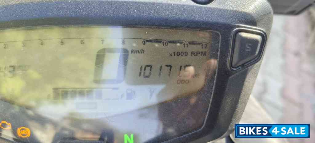 Black TVS Apache RTR 160 4V Black TVS Apache RTR 160 4V