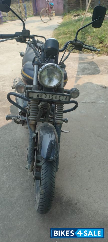 Neavy Blue Bajaj Avenger Street 150