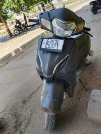 Black Honda Activa 5G