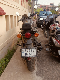 Dapper Grey Royal Enfield Hunter 350 Metro