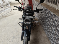 Moonshine Black Husqvarna Svartpilen 250