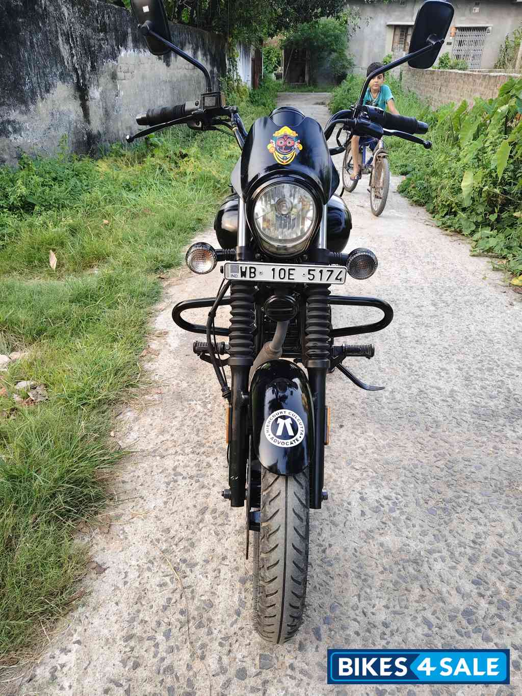 Black Bajaj Avenger Street 160 BS6