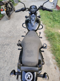 Black Bajaj Avenger Street 160 BS6