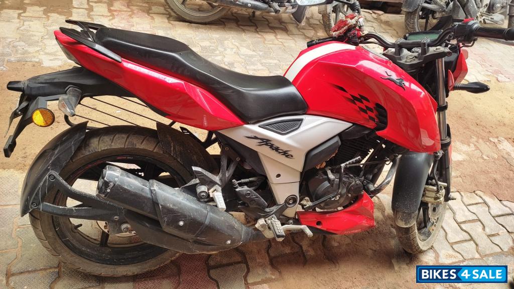 TVS Apache RTR 160 4V