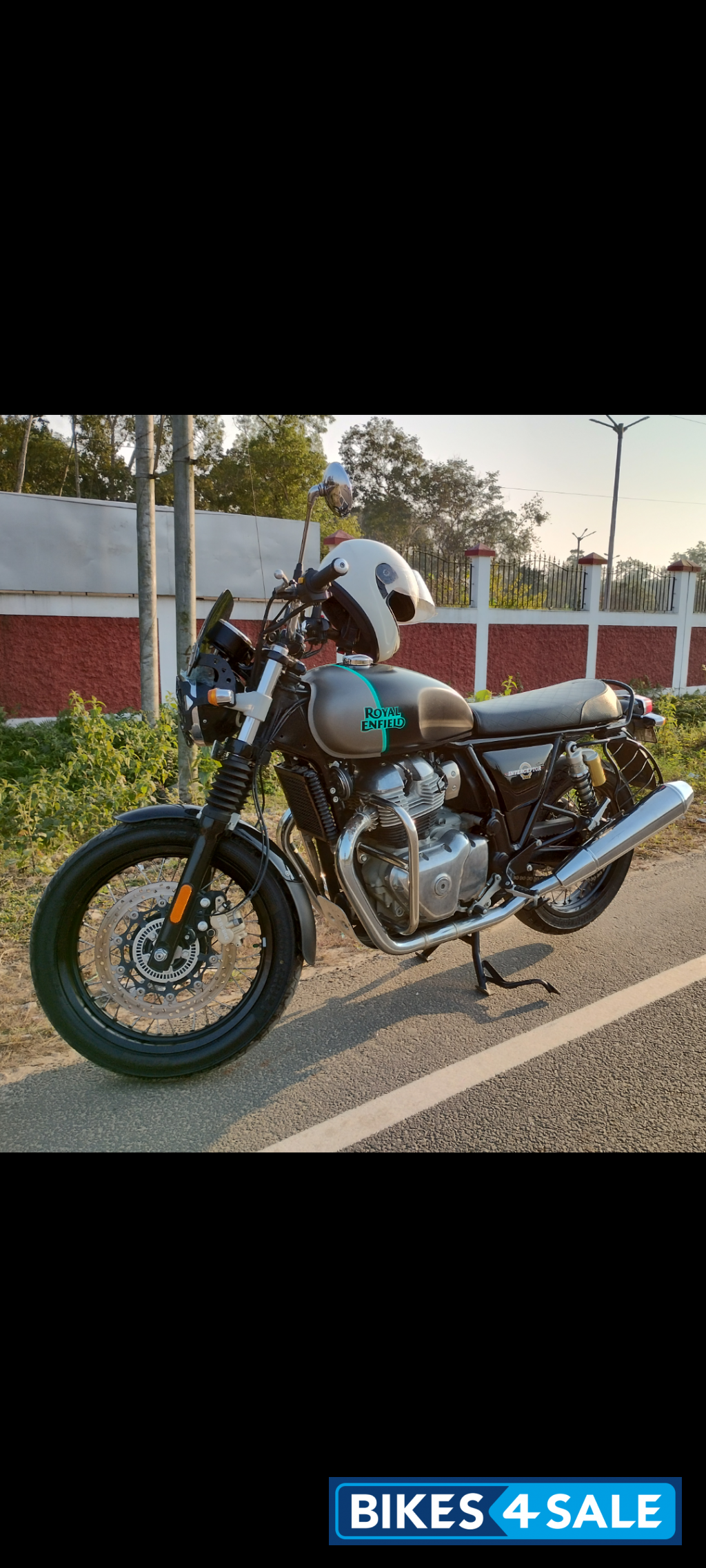 Downtown Dragon Grey Royal Enfield Interceptor 650 Twin
