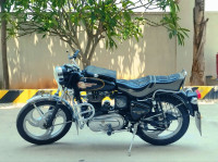 Black Royal Enfield Bullet Standard 350