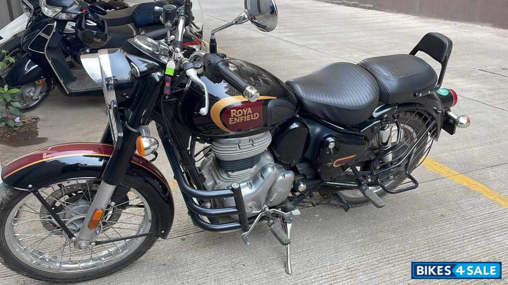 Halcyon Black Royal Enfield Classic 350 2021