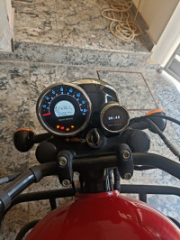 Royal Enfield Meteor 350 Fireball