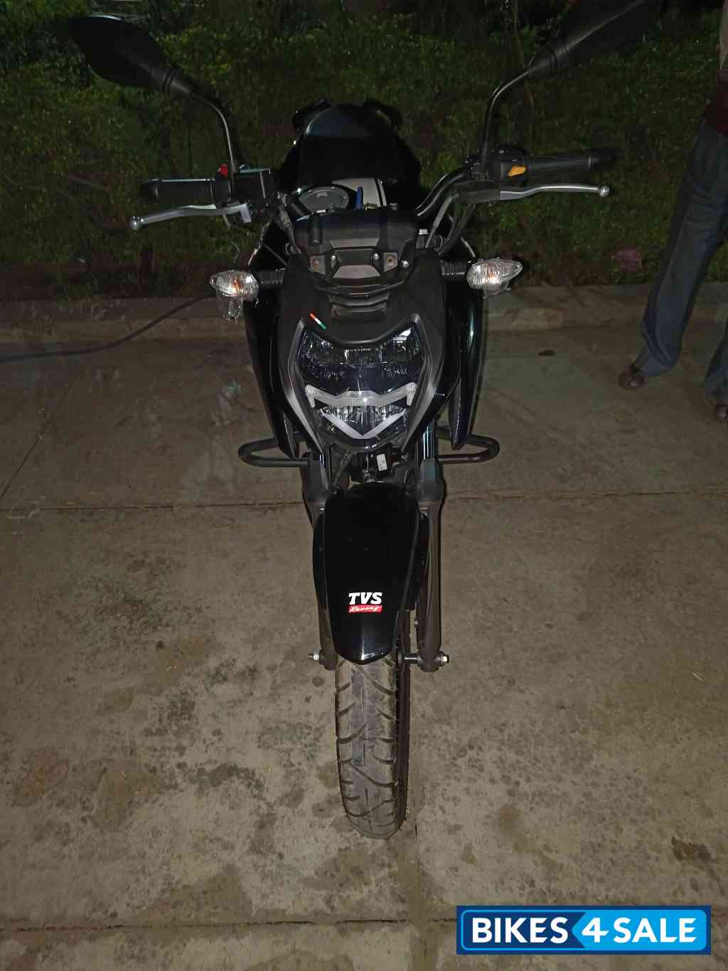 TVS Apache RTR 160 4V