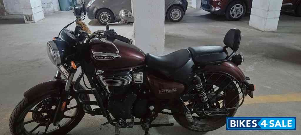 Red Royal Enfield Meteor 350 Stellar