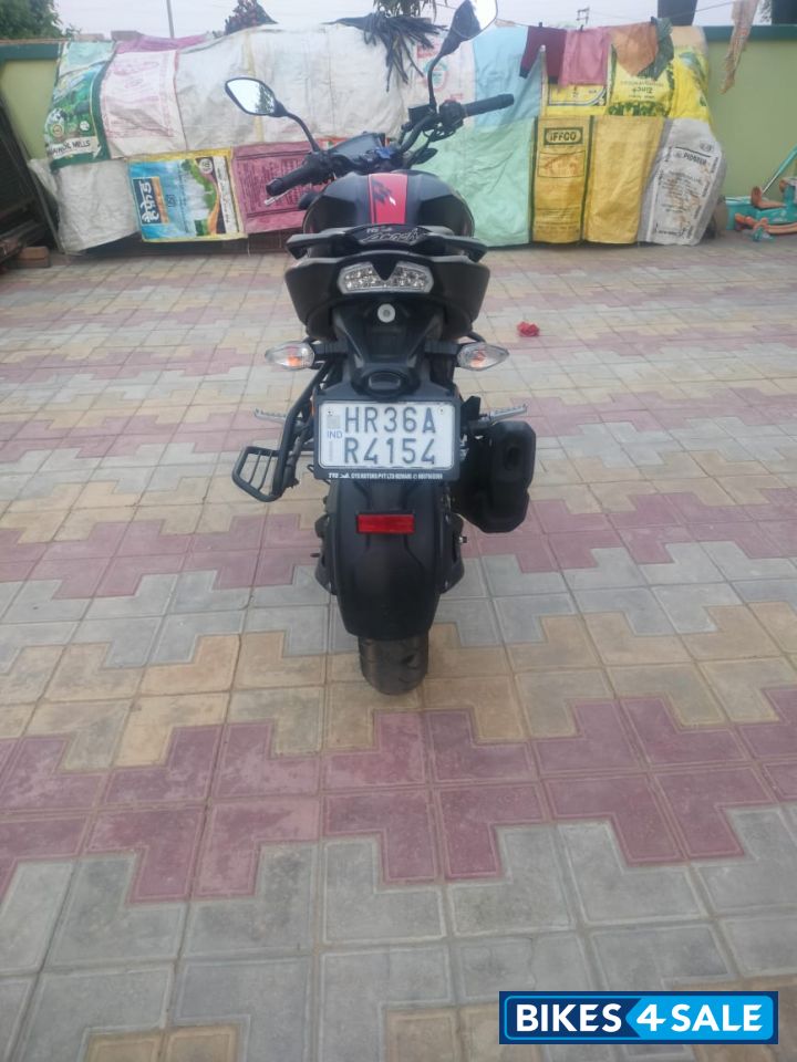 TVS Apache RTR 160 4V