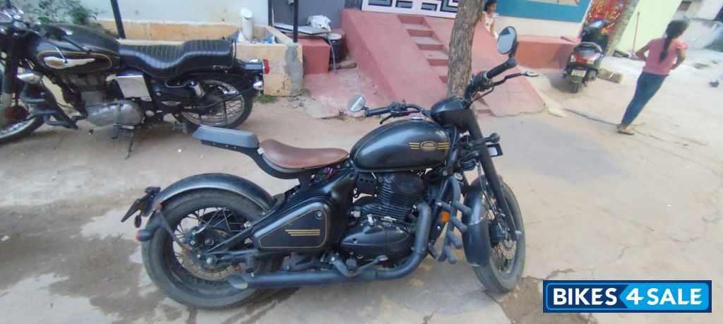 Matt Charcoal Grey Jawa Perak