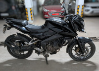 Black Bajaj Pulsar 200 NS