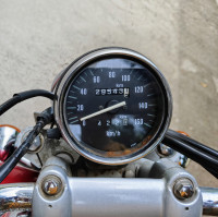 Red Bajaj Avenger 220 DTS-i