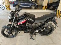 Red & Black Yamaha FZ16