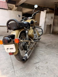 Matt Sand Royal Enfield Classic Desert Storm