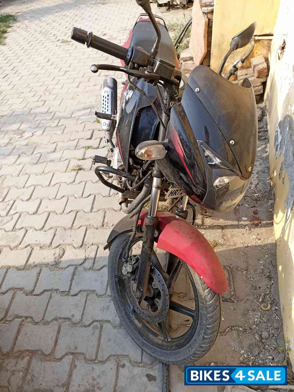 Red And Black Bajaj Pulsar 150 Twin Disc
