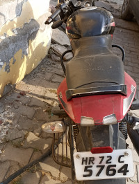 Red And Black Bajaj Pulsar 150 Twin Disc
