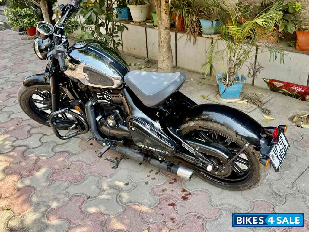 Mirror Black Jawa 42 Bobber Black Mirror