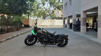 Jawa 42 Bobber Black Mirror 2023 Model