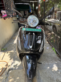 Bajaj Chetak Premium 2023 Model